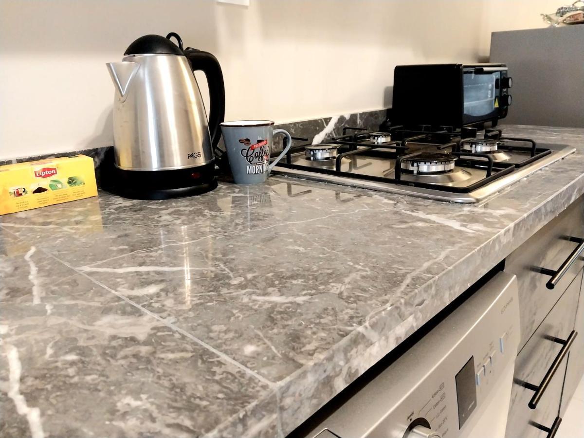 Cosy Appartement Proche De L'Aeroport Mohamed 5 Deroua Ngoại thất bức ảnh